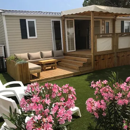 Mobil Home Camping Le Mar Estang Bord De Plage-3